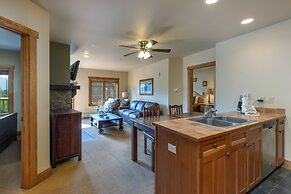 Red Hawk Lodge by Summit County Mountain Retreats