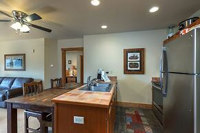 Red Hawk Lodge by Summit County Mountain Retreats