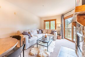 Red Hawk Lodge by Summit County Mountain Retreats