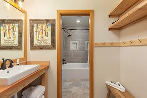 Lakeshore by Summit County Mountain Retreats