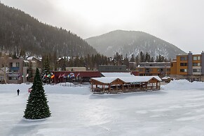 Lakeshore by Summit County Mountain Retreats