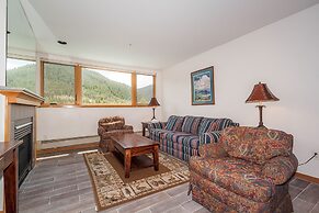 Lakeshore by Summit County Mountain Retreats