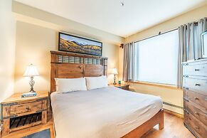 Lakeshore by Summit County Mountain Retreats