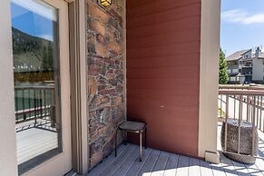 Lakeshore by Summit County Mountain Retreats