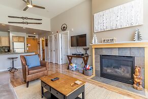 Lakeshore by Summit County Mountain Retreats