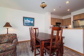 Lakeshore by Summit County Mountain Retreats