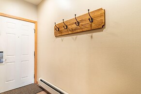 Lakeshore by Summit County Mountain Retreats