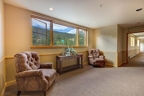 Lakeshore by Summit County Mountain Retreats
