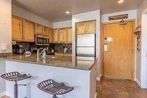 Lakeshore by Summit County Mountain Retreats