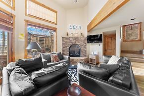 Rasor Court #20 by Summit County Mountain Retreats