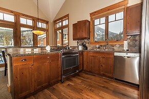 Settler's Creek by Summit County Mountain Retreats