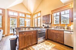 Settler's Creek by Summit County Mountain Retreats