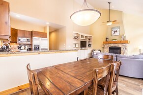 Settler's Creek by Summit County Mountain Retreats