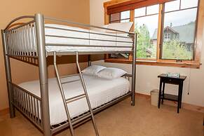 Settler's Creek by Summit County Mountain Retreats