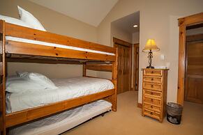 Settler's Creek by Summit County Mountain Retreats