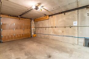 Hawn Drive by Summit County Mountain Retreats