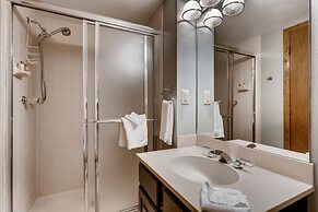 Hawn Drive by Summit County Mountain Retreats