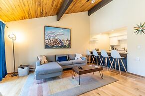 Hawn Drive by Summit County Mountain Retreats