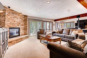 Hawn Drive by Summit County Mountain Retreats