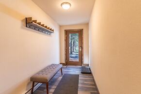 Hawn Drive by Summit County Mountain Retreats