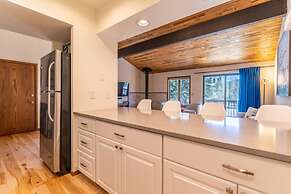 Hawn Drive by Summit County Mountain Retreats