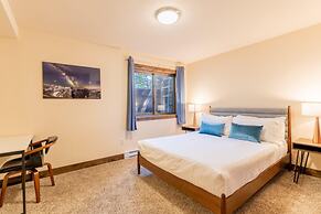 Hawn Drive by Summit County Mountain Retreats