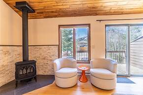 Hawn Drive by Summit County Mountain Retreats