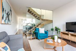 Little Grenfell Apartments by Urban Rest