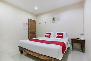 OYO 75331 Hareeya Hotel
