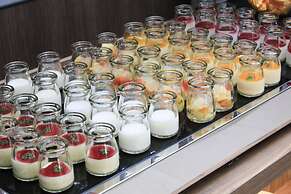 Quintessa Hotel Fukuoka Tenjin Comic & Books