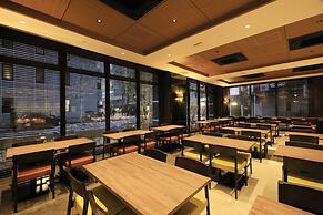 Quintessa Hotel Fukuoka Tenjin Comic & Books