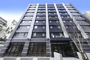 Quintessa Hotel Fukuoka Tenjin Comic & Books