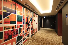 Quintessa Hotel Fukuoka Tenjin Comic & Books