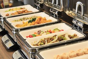 Quintessa Hotel Fukuoka Tenjin Comic & Books