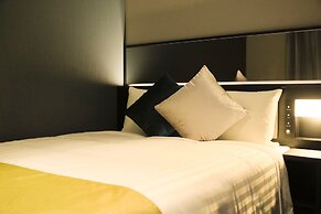 Quintessa Hotel Fukuoka Tenjin Comic & Books