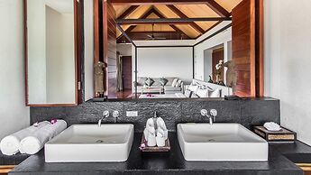 Laemsingh Villa 3a 4 Bedroom in Surin