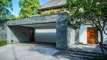 Laemsingh Villa 3a 4 Bedroom in Surin