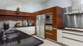 Laemsingh Villa 3a 4 Bedroom in Surin