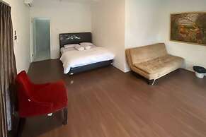 RedDoorz Plus @ Megamendung Puncak 2