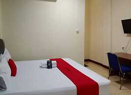 RedDoorz @ Jalan Japaris Medan