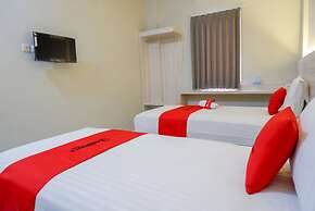 RedDoorz Syariah near PRPP Semarang