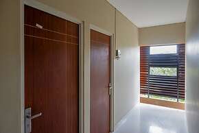 RedDoorz Syariah near PRPP Semarang