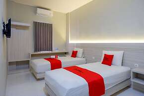 RedDoorz Syariah near PRPP Semarang