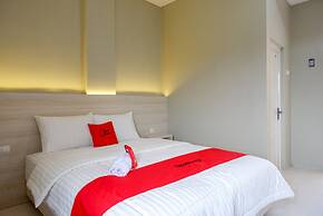 RedDoorz Syariah near PRPP Semarang