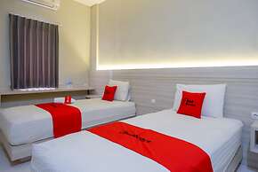 RedDoorz Syariah near PRPP Semarang