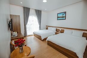 RedDoorz Premium Anh Duc Da Lat Hotel