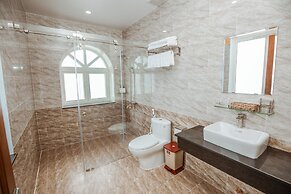 RedDoorz Premium Anh Duc Da Lat Hotel