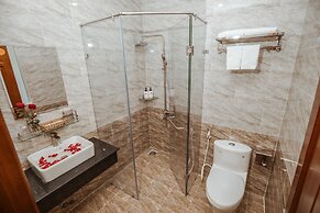 RedDoorz Premium Anh Duc Da Lat Hotel