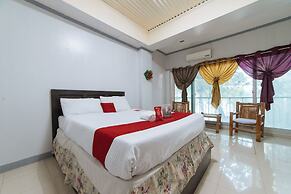 RedDoorz Plus @ Subic 2n2 Beach Resort Zambales