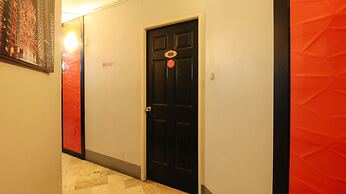 RedDoorz @ P Florentino Street Sampaloc Manila